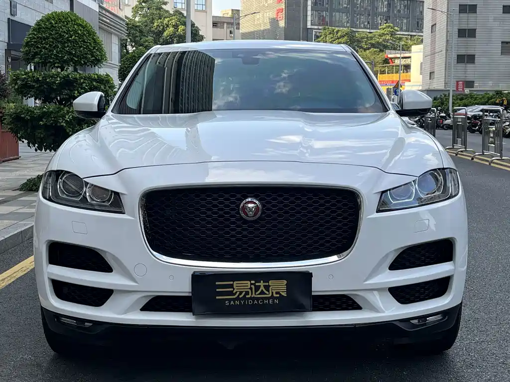 Jaguar F-PACE — миниатюра 2