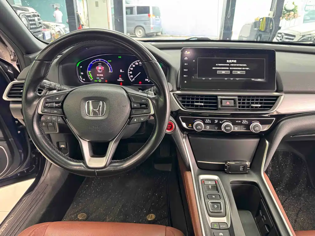 Honda Inspire Sharp Hybrid 2.0L Pure Elegant Edition, фото 14