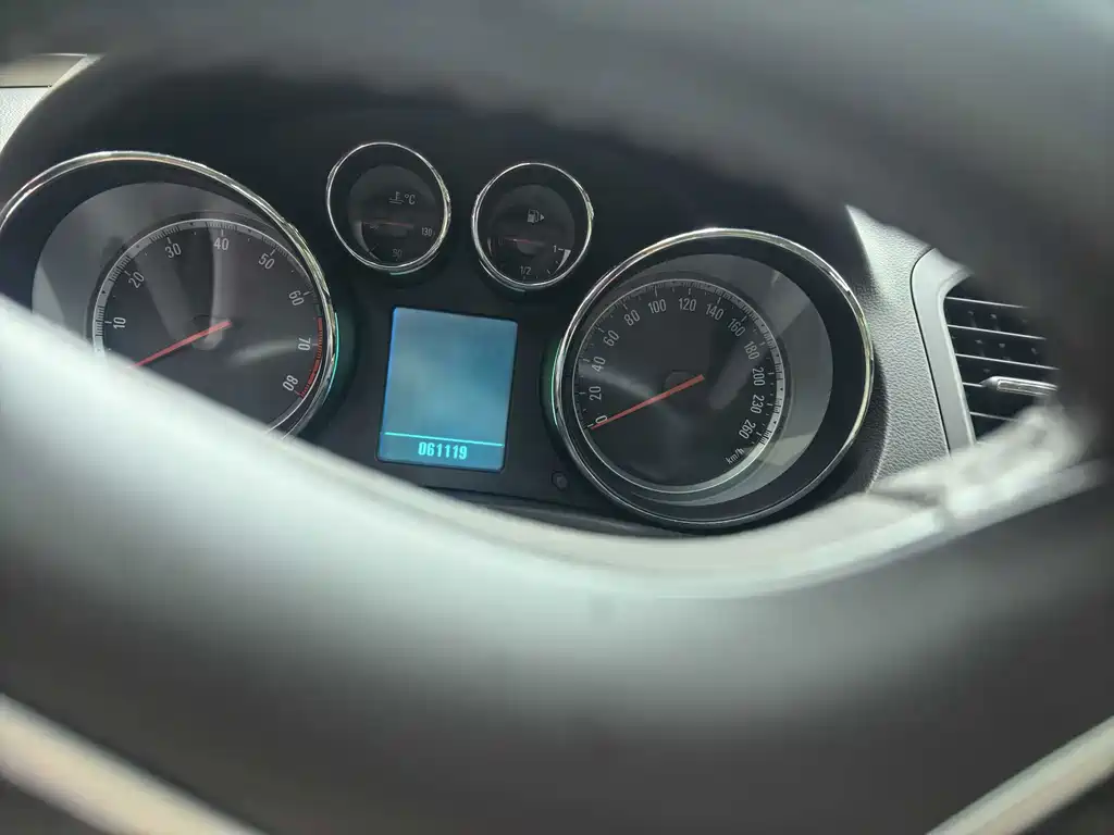 Buick Regal — миниатюра 4