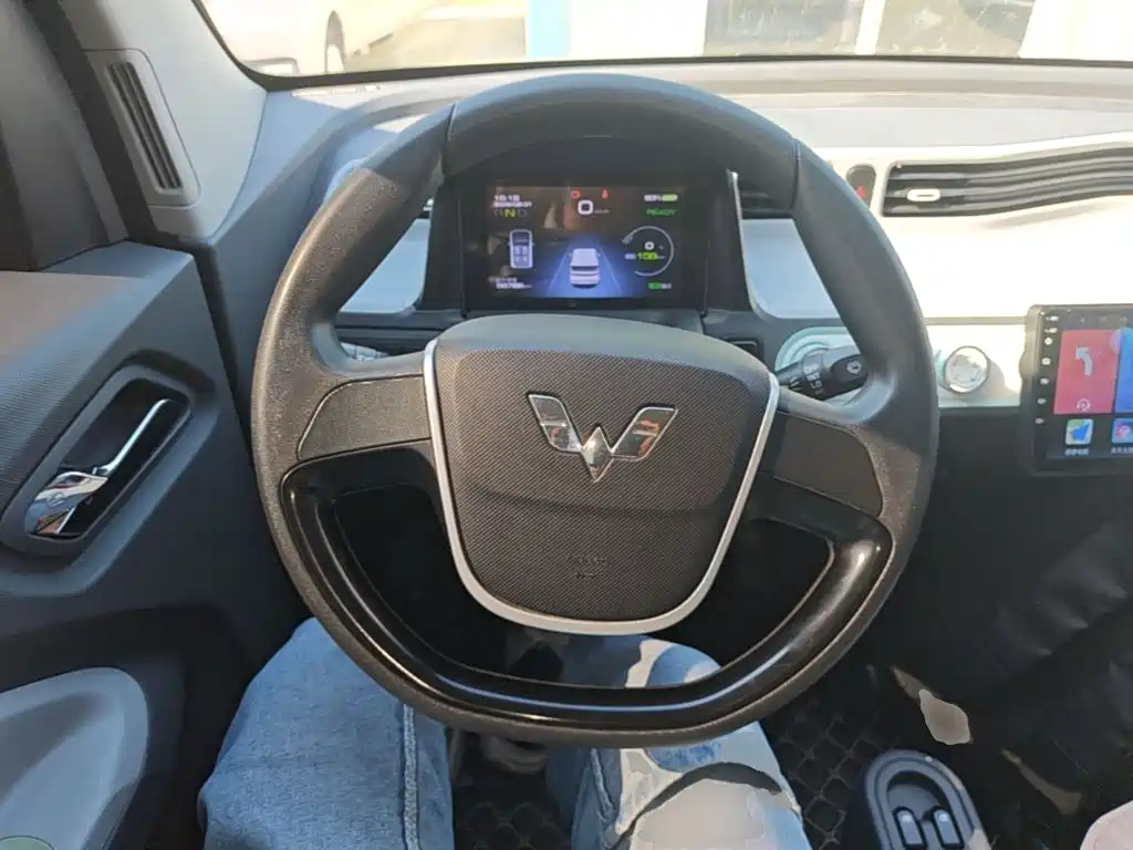 Wuling MINIEV — миниатюра 11
