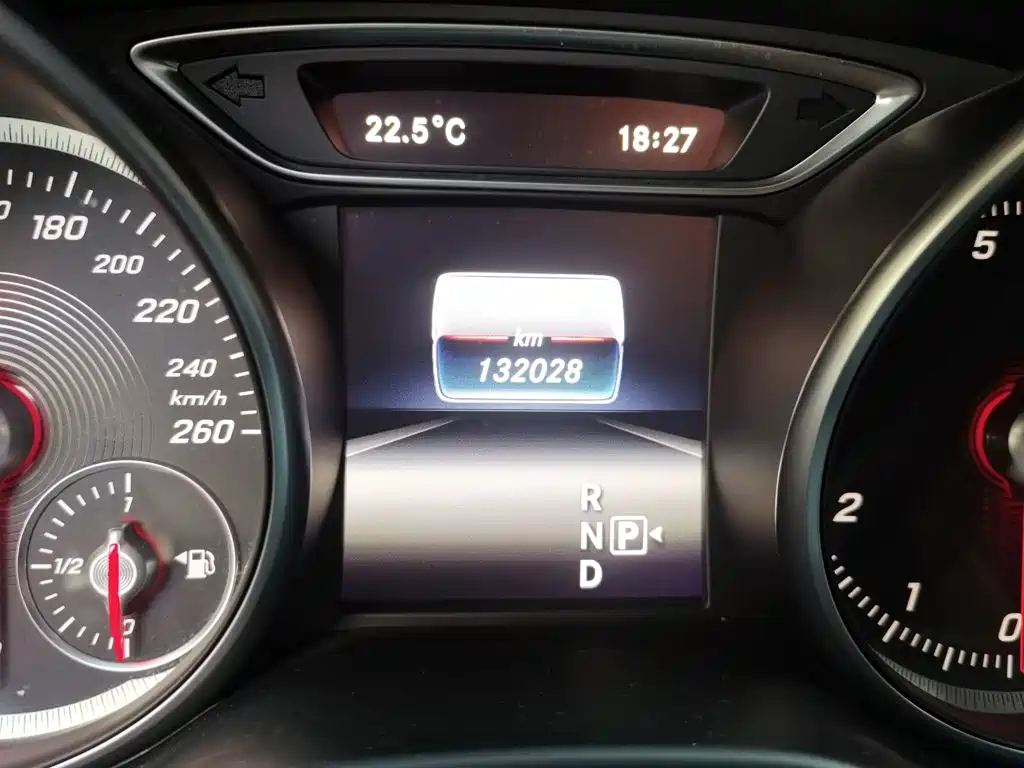 Mercedes-Benz GLA — миниатюра 13