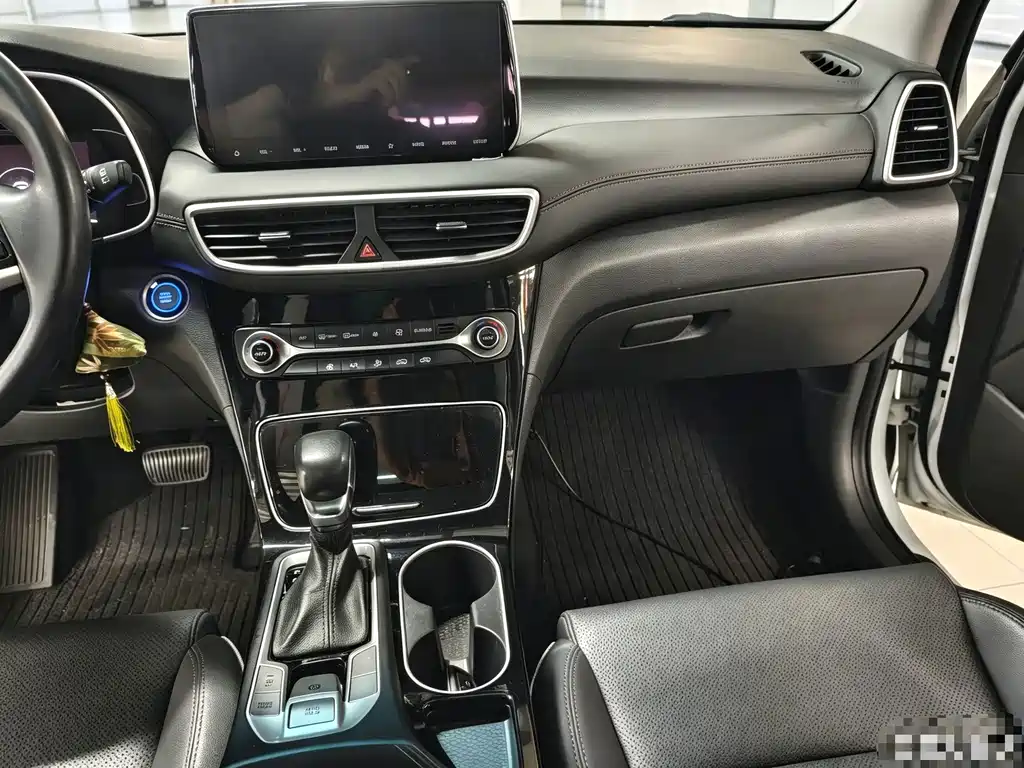 Hyundai Tucson — миниатюра 8