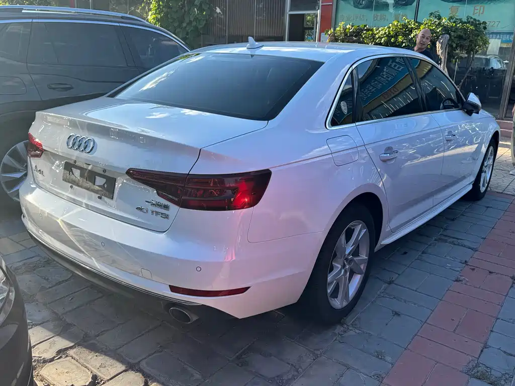 Audi A4L — миниатюра 14