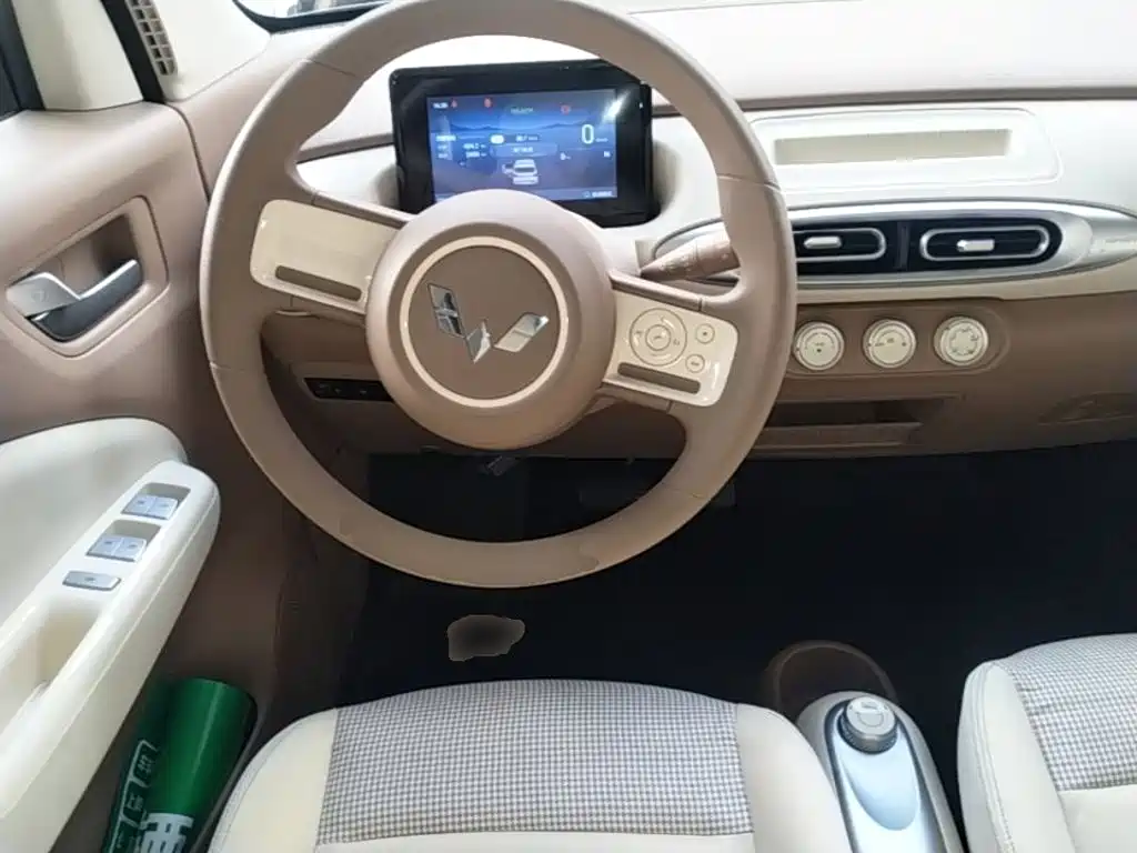 Wuling MINIEV — миниатюра 11
