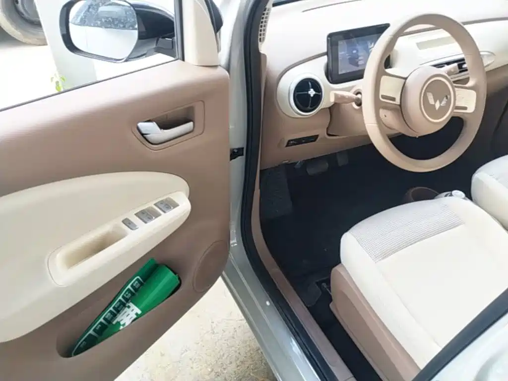 Wuling MINIEV — миниатюра 16