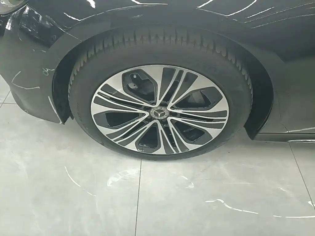 Mercedes-Benz E-Class New Energy — миниатюра 23