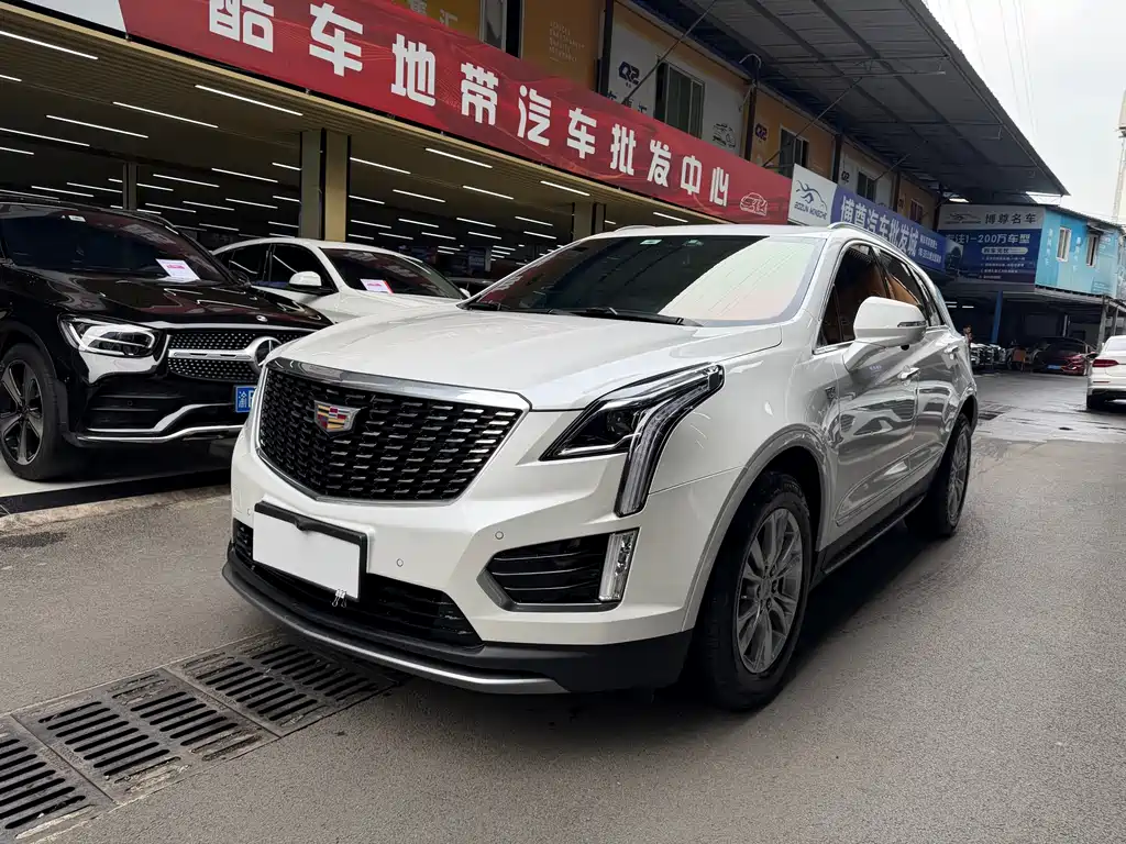 CADILLAC XT5