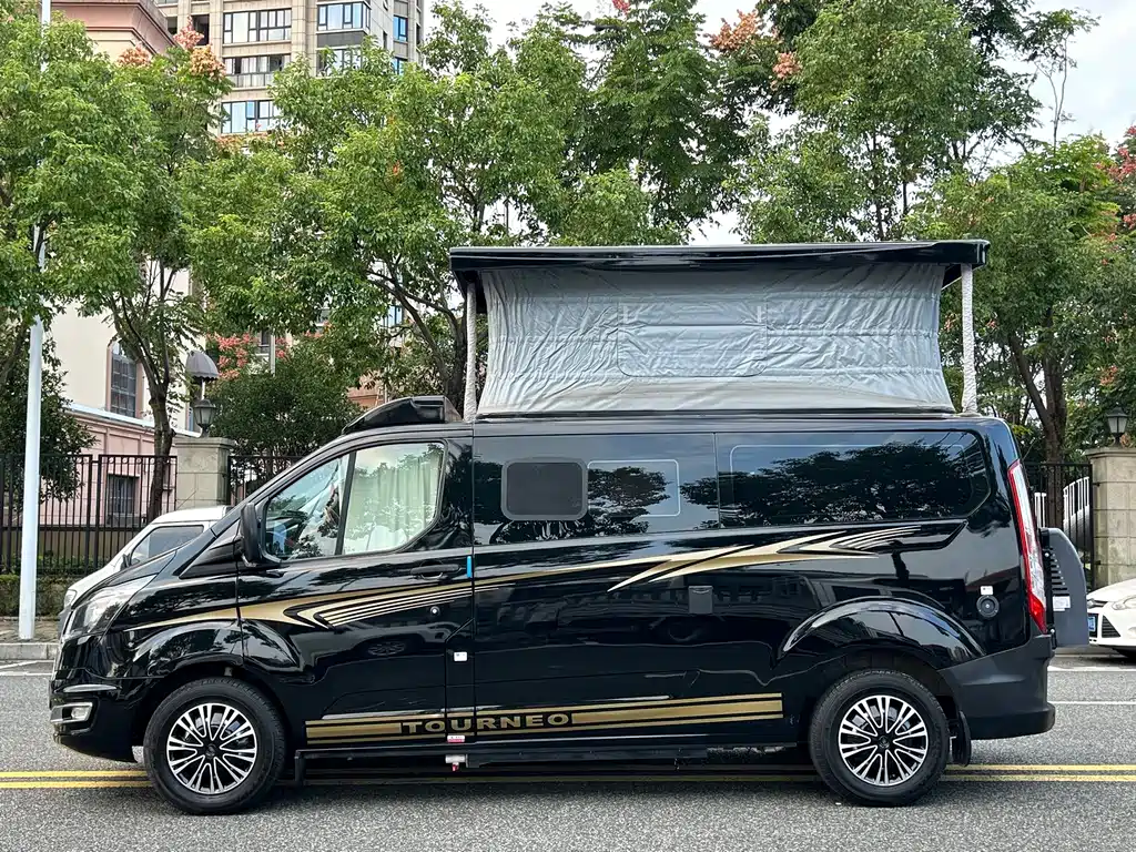 Ford Transit — миниатюра 9