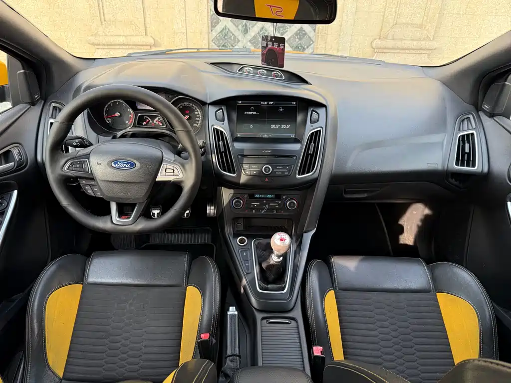 Ford Focus (Import) — миниатюра 7