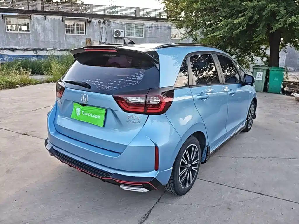 Honda Fit — миниатюра 7