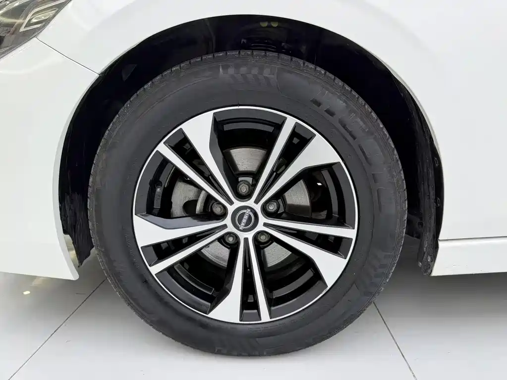 Nissan Sylphy — миниатюра 12