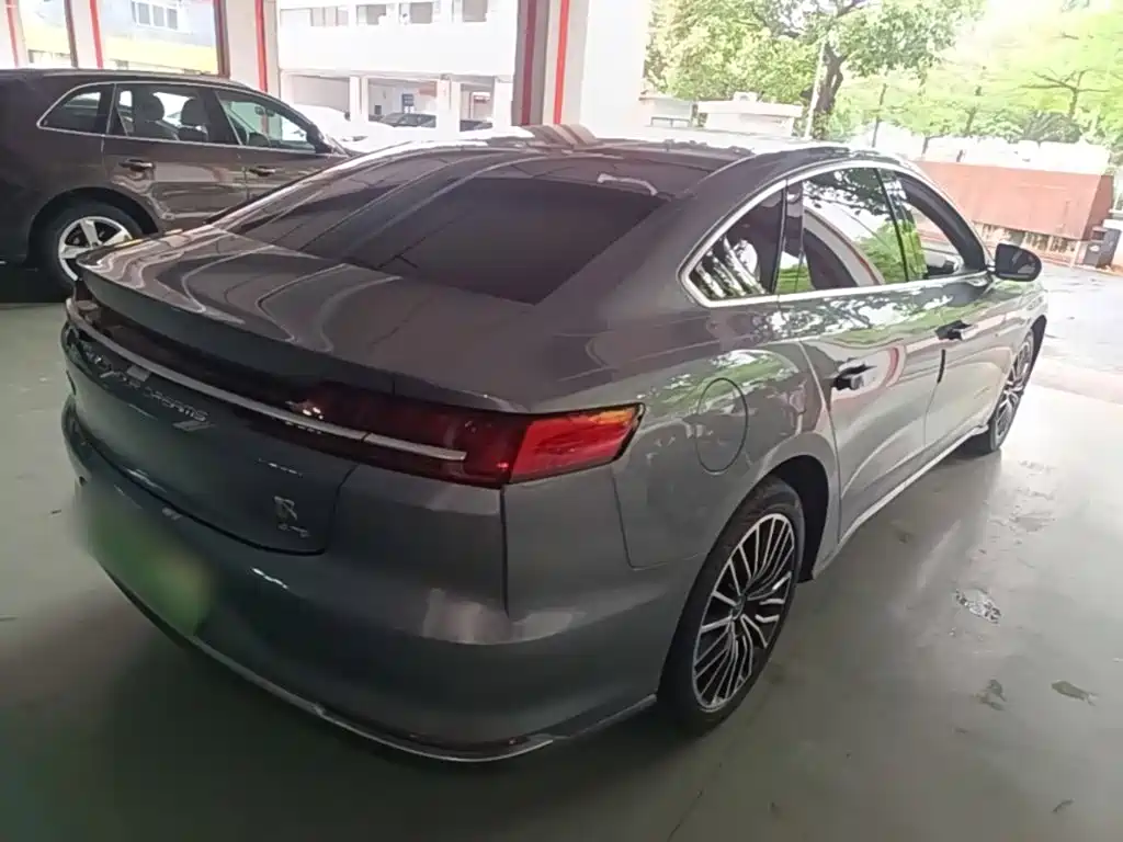 BYD Han — миниатюра 7