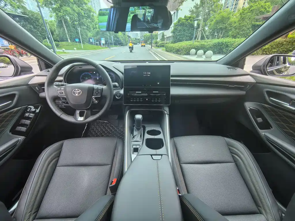 Toyota Avalon 2024 2.0L Luxury