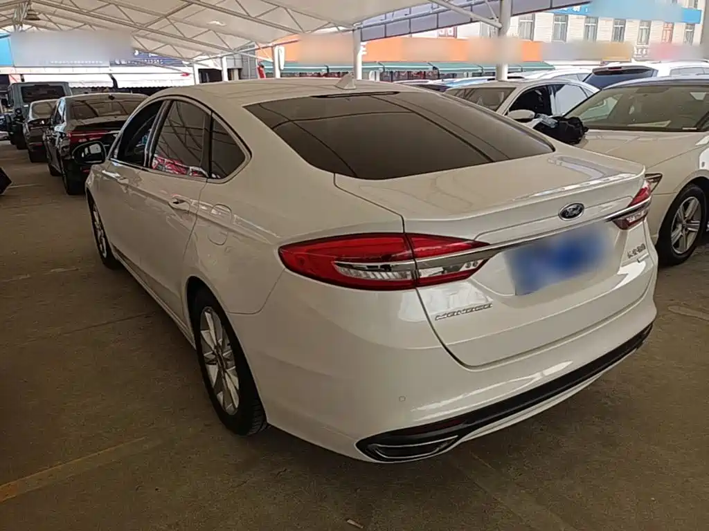 Ford Mondeo — миниатюра 5