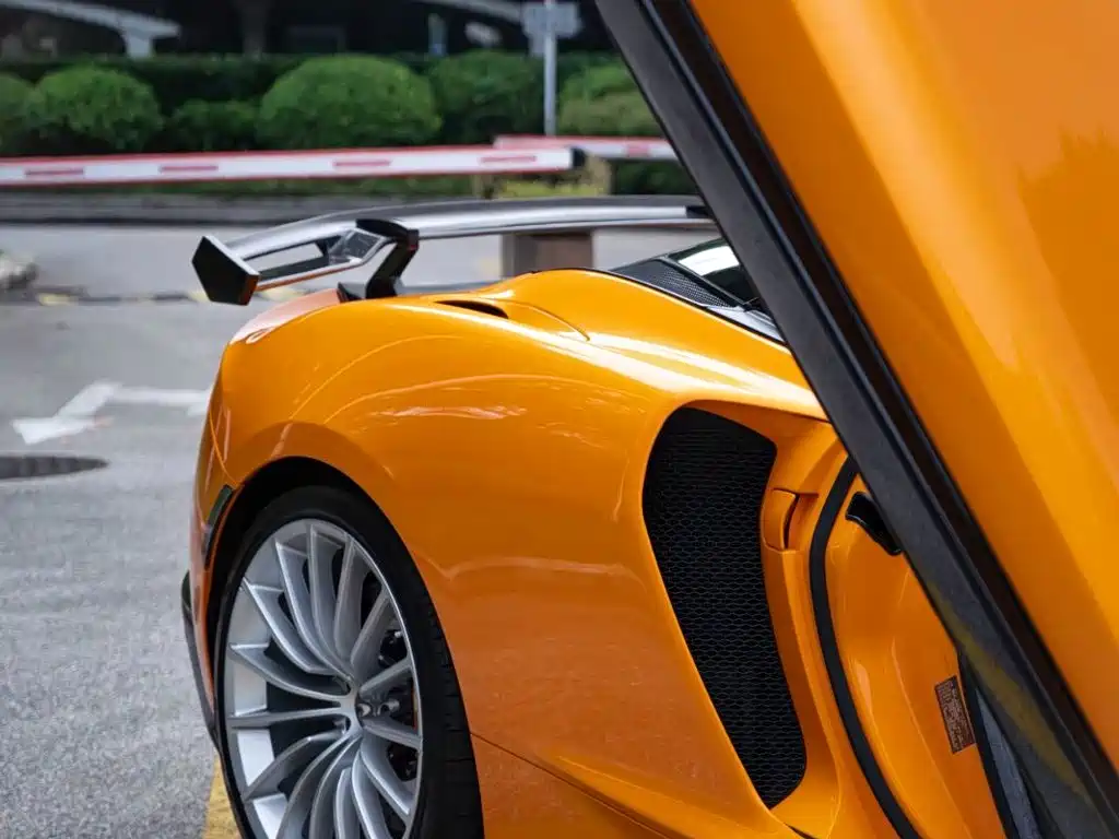 McLaren GT — миниатюра 6