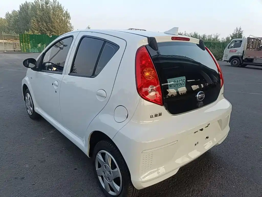 BYD e1 — миниатюра 5