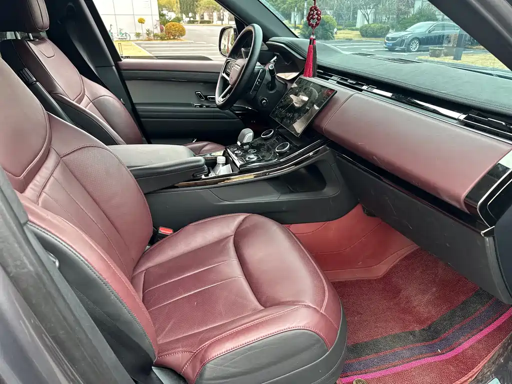 Land Rover Range Rover Sport 2024 400PS Dynamic SE