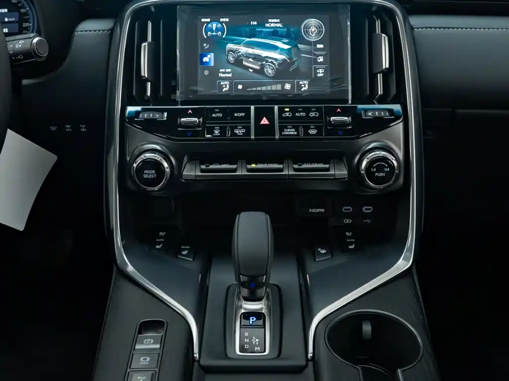 Lexus LX — миниатюра 20