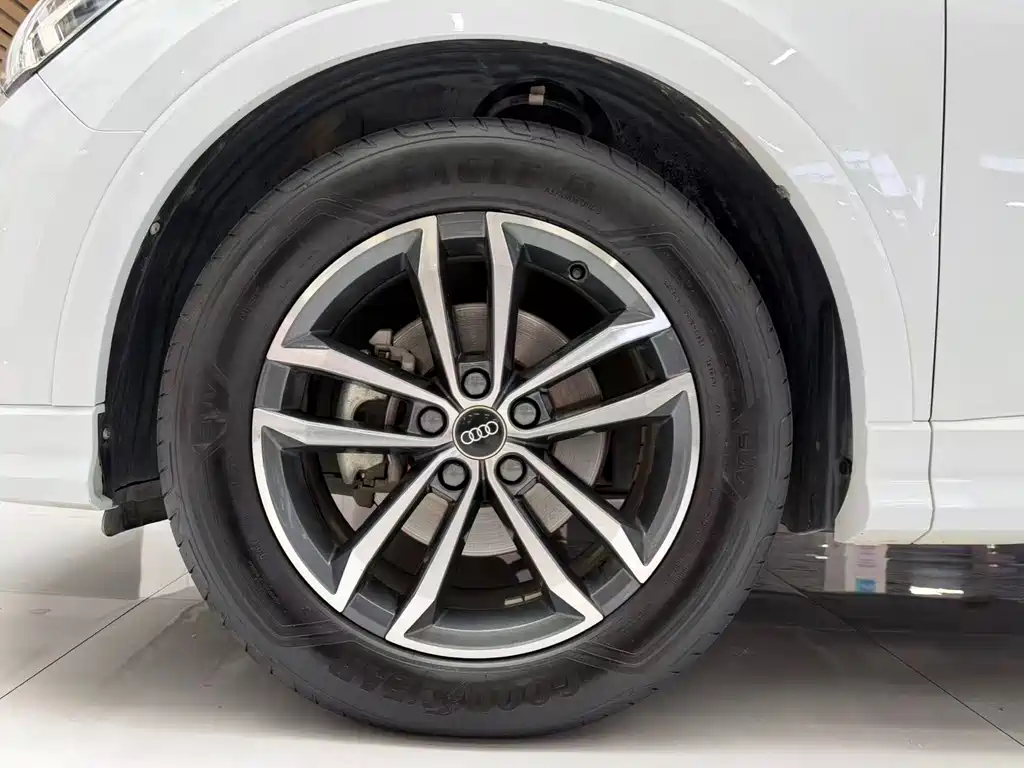 Audi Q3 — миниатюра 22