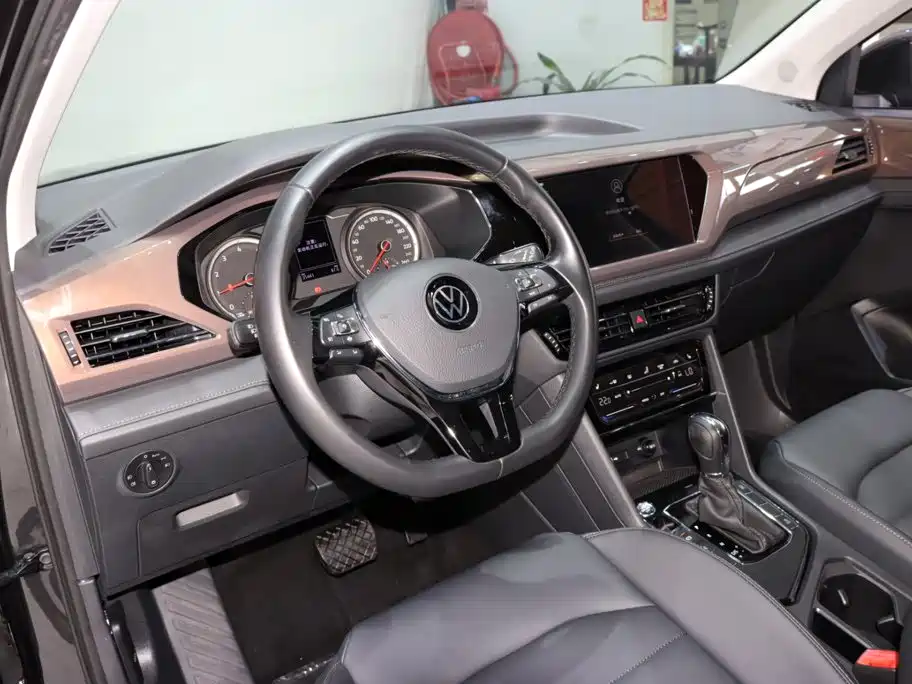 Volkswagen Tharu — миниатюра 10