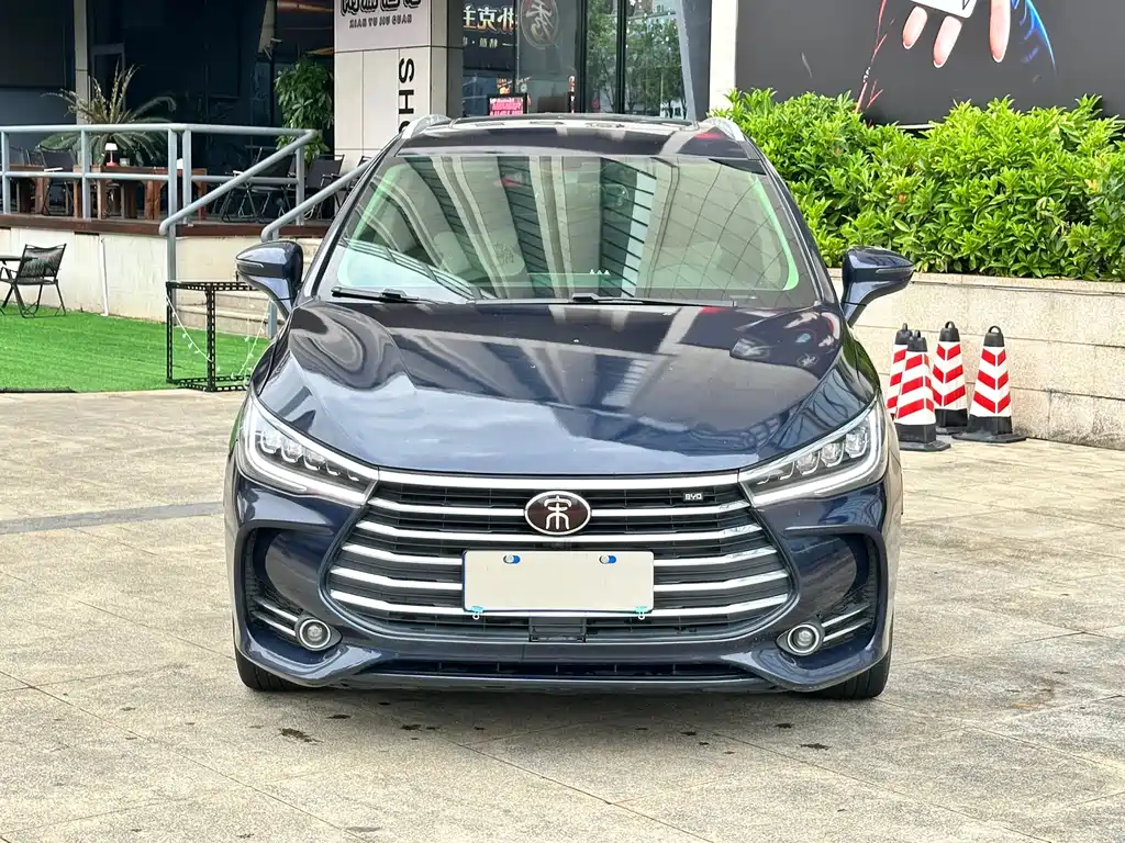 BYD MAX — миниатюра 2