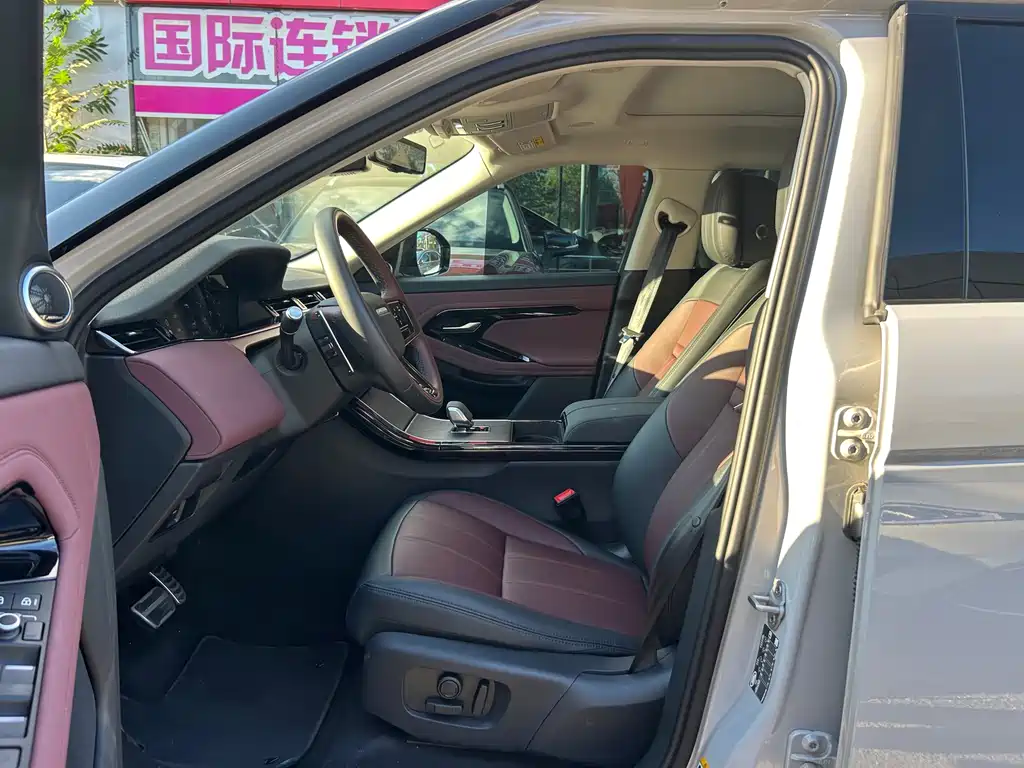 Land Rover Evoque — миниатюра 6