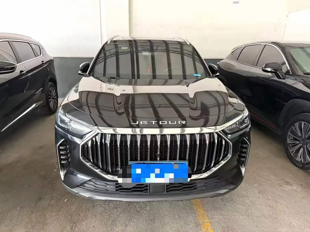 Jetour Jetour X70 PLUS 1.5 л 2024 г. Чёрный, пробег 19000 км