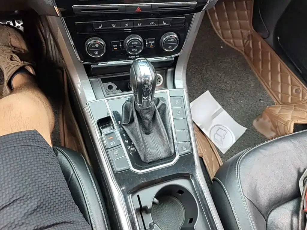 Volkswagen Passat — миниатюра 7