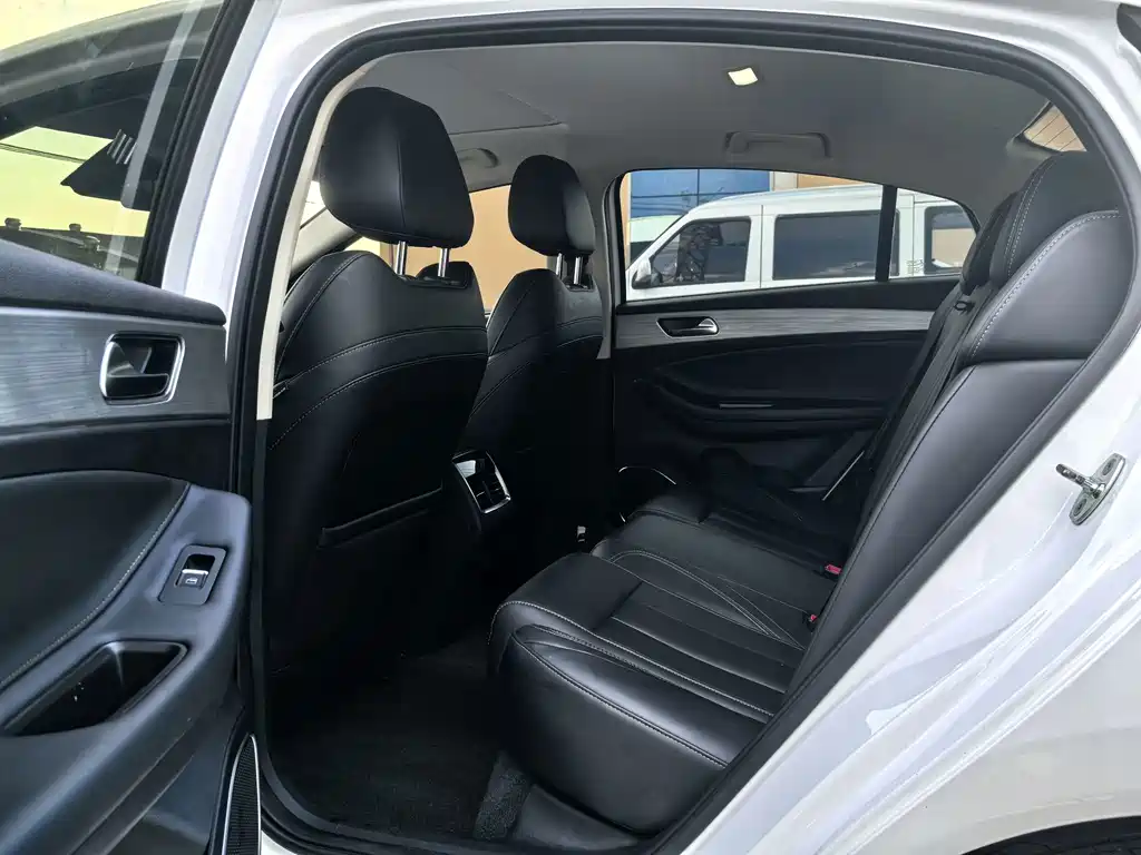 Chery Arrizo 5 PLUS — миниатюра 5