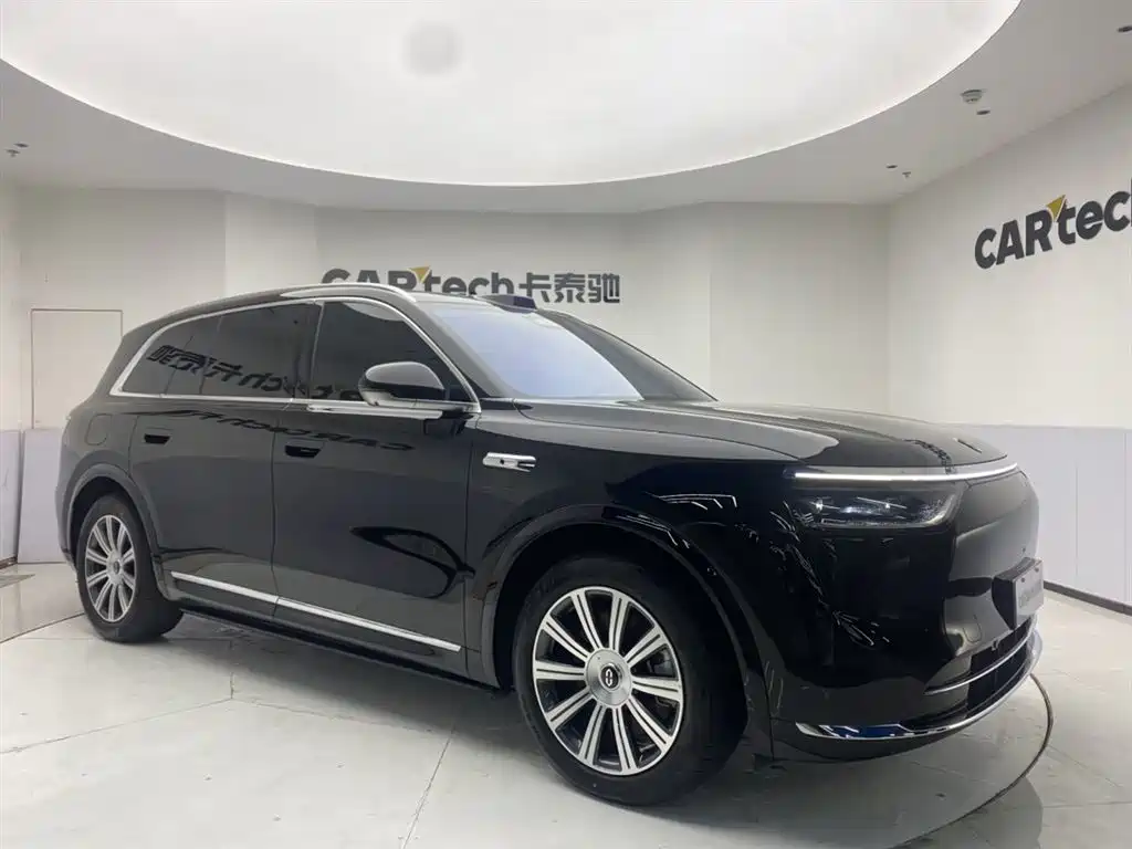 Aito M8 2025 Max+ 53.4kWh 6 мест (192 ）