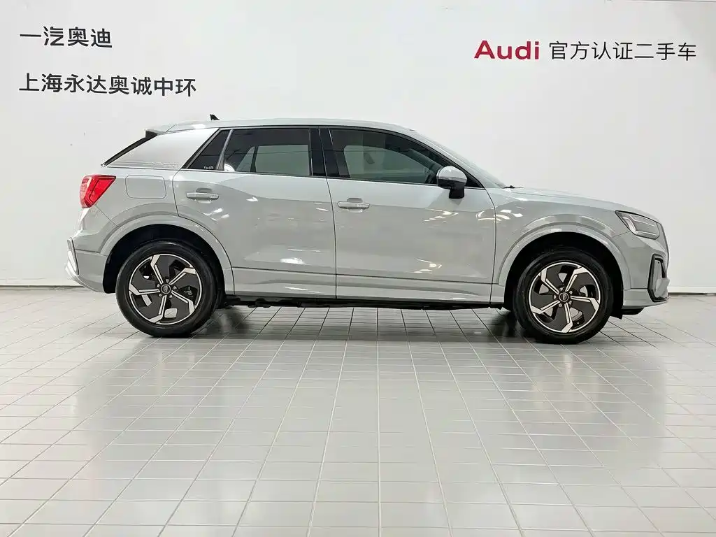 Audi Q2L e-tron — миниатюра 3