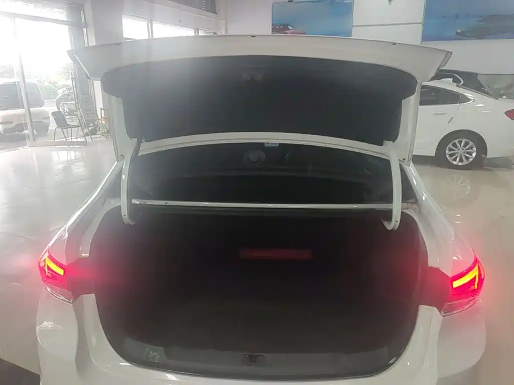 Buick Excelle — миниатюра 19