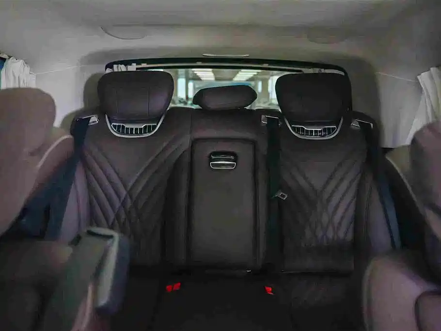 Mercedes-Benz V-Class — миниатюра 11