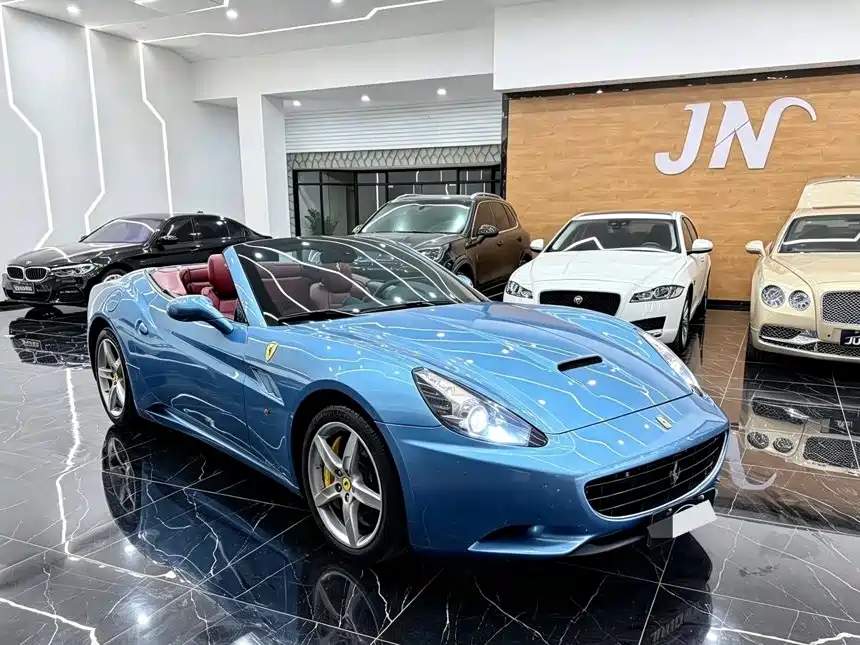Ferrari California T — миниатюра 3