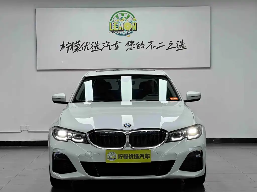 BMW 3 Series — миниатюра 3