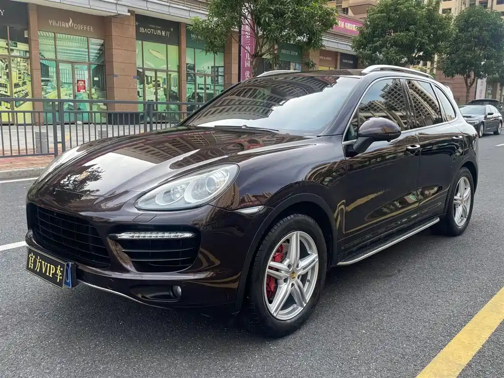 Porsche Cayenne 2014 Cayenne Platinum Edition 3.0T