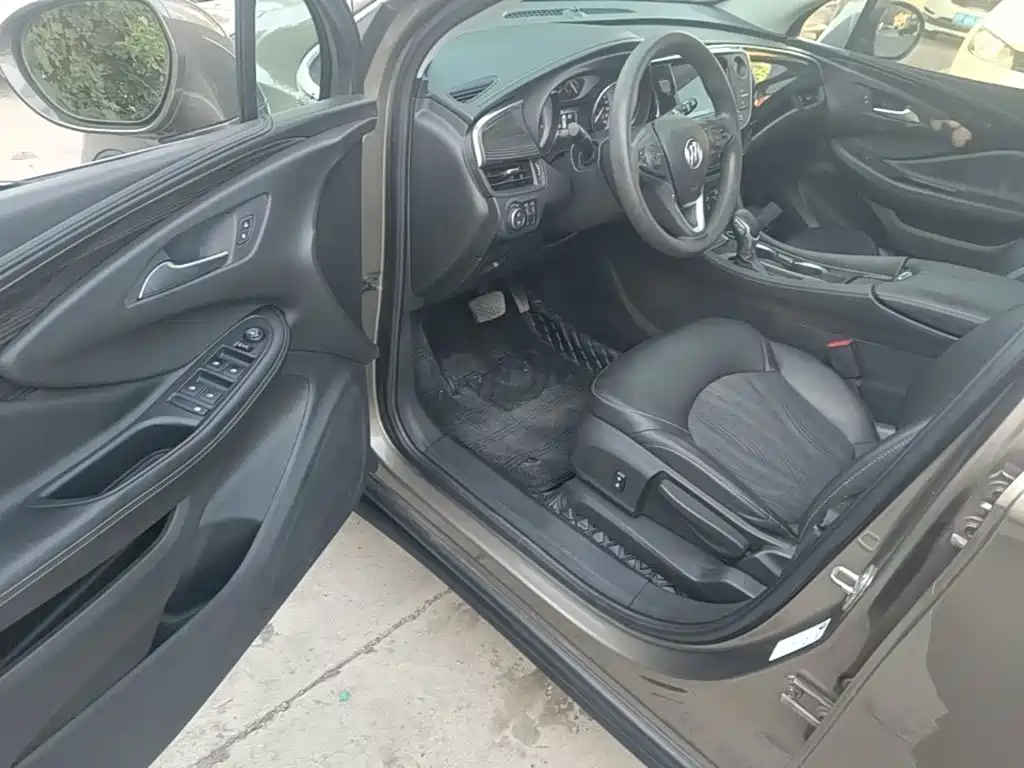 Buick Envision Plus — миниатюра 16