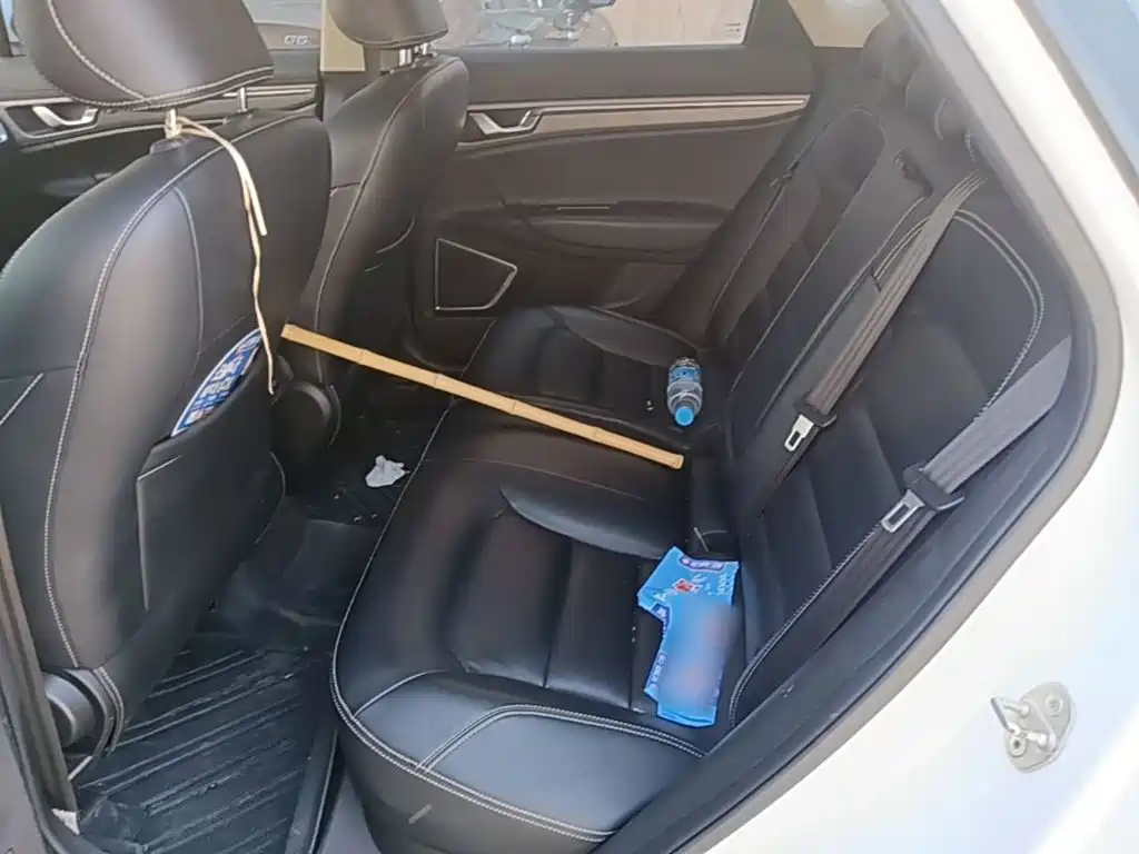 Geely Emgrand GS — миниатюра 17