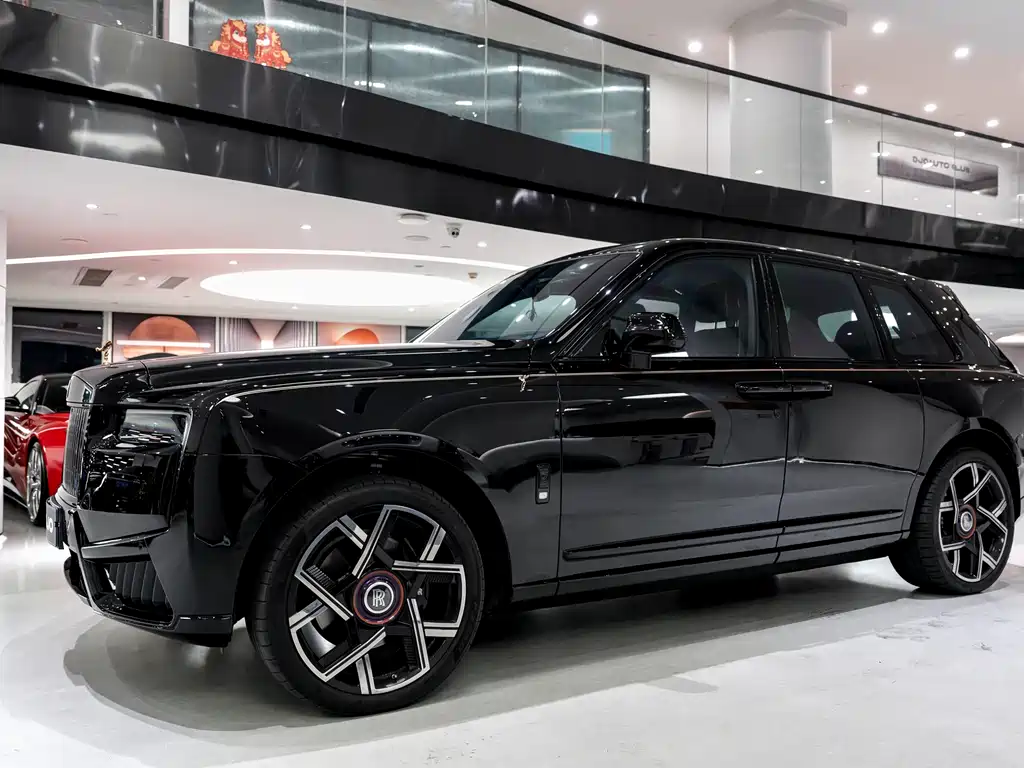 Rolls-Royce Cullinan 2018 мест