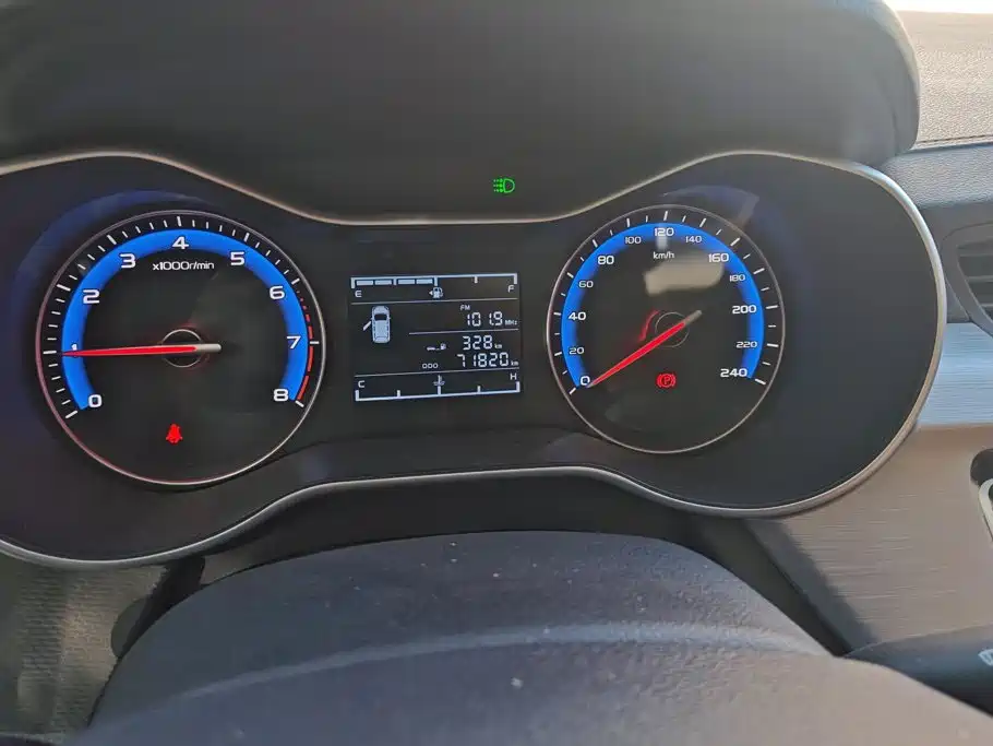 Geely Vision — миниатюра 13