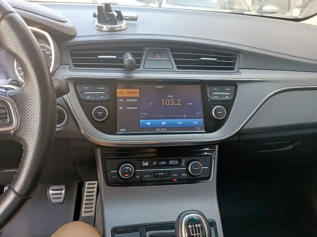 Geely Emgrand GS — миниатюра 13