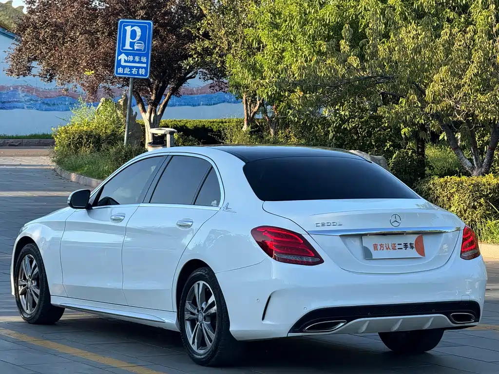 Mercedes-Benz C-Class — миниатюра 7