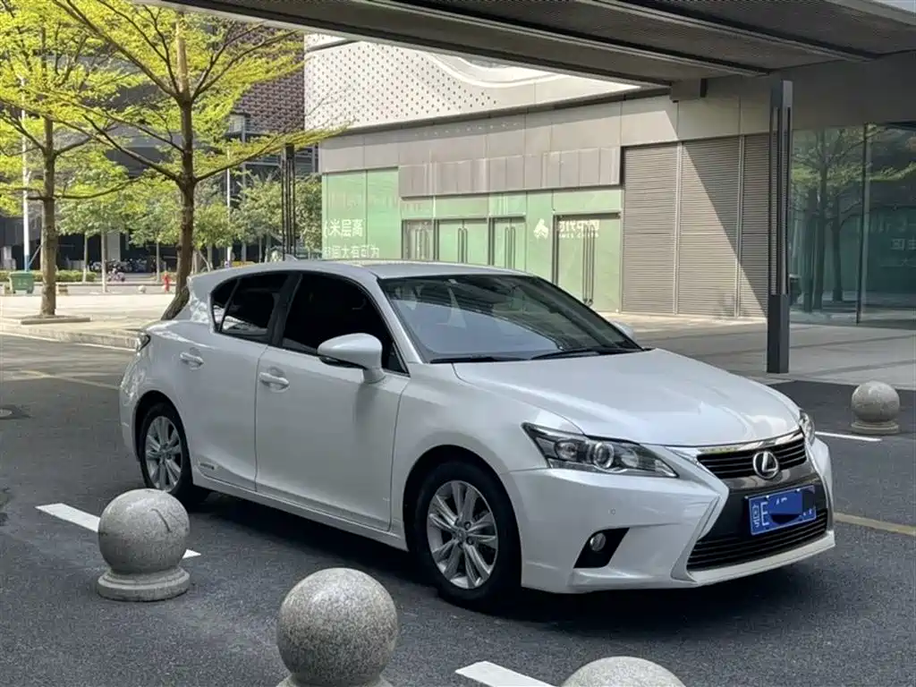 LEXUS CT