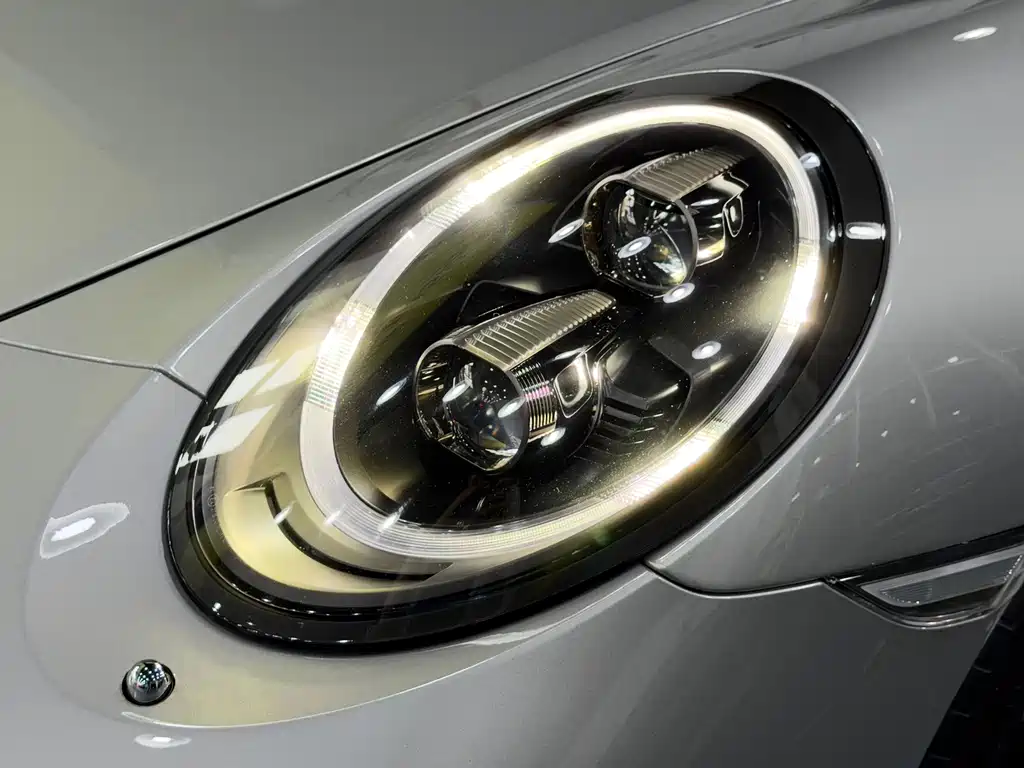 Porsche 911 — миниатюра 5