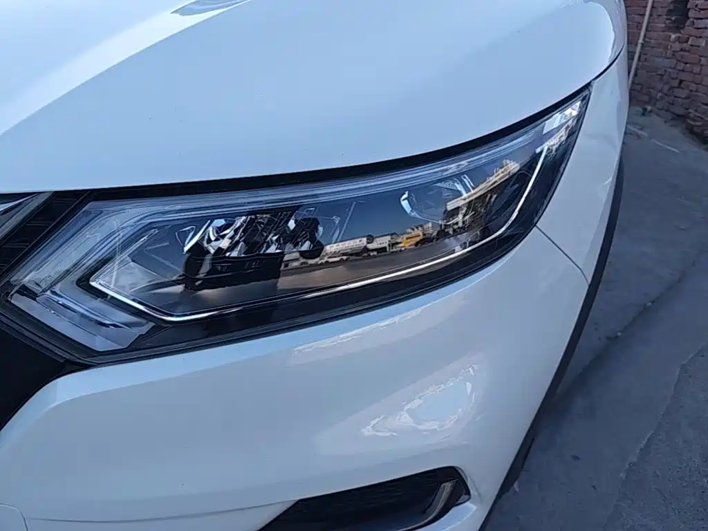 Nissan Qashqai — миниатюра 24