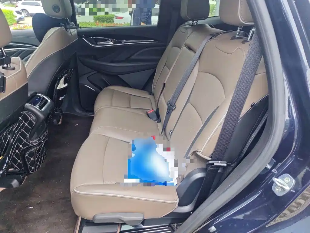 Buick Enclave — миниатюра 13