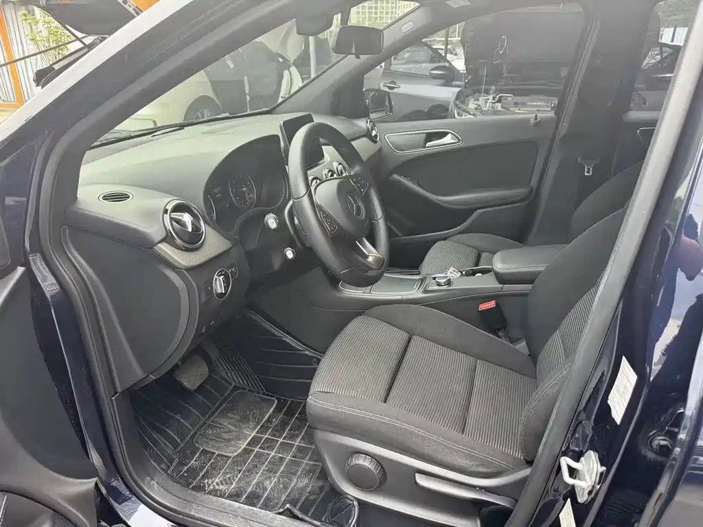 Mercedes-Benz B-Class — миниатюра 4