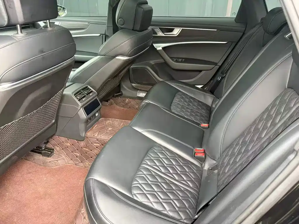 Audi A6L 2025 45 TFSI quattro