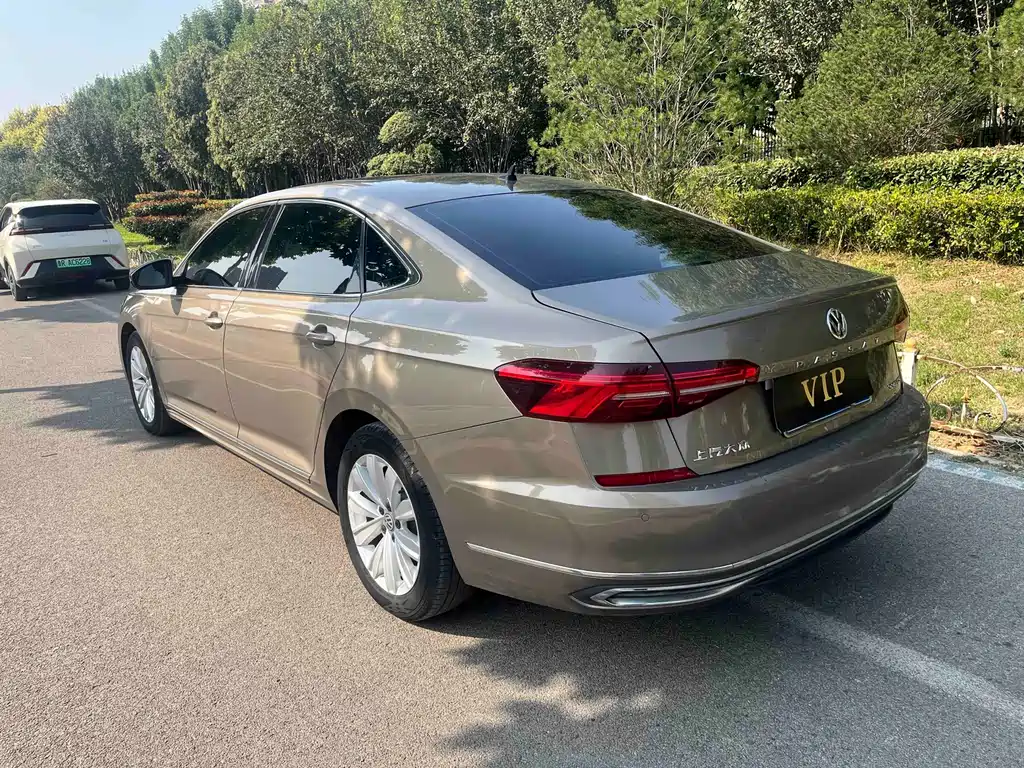 Volkswagen Passat — миниатюра 8