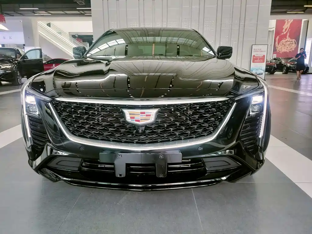 Cadillac CT5 — миниатюра 3